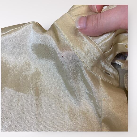 St. John Vintage 80’s Cream Satin Blouse Pleated Collar Size 6 - Picture 9 of 10